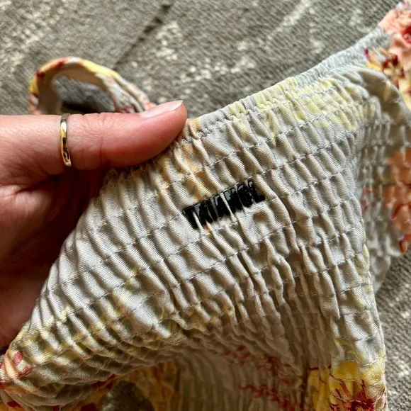 Triangl Bikini Set - Picture 3 of 7